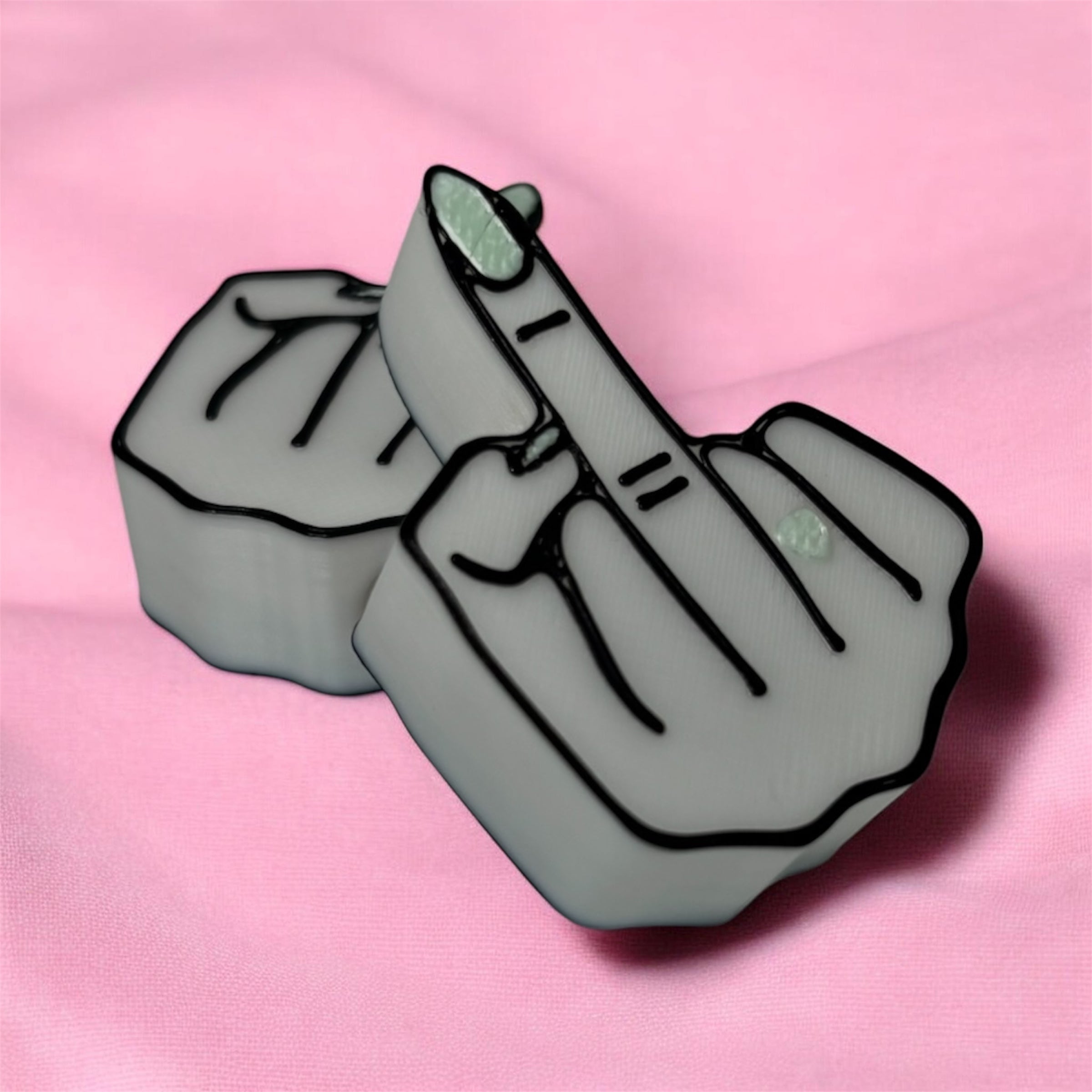 The Finger Straw Topper